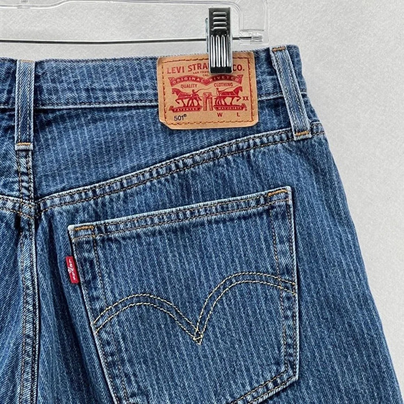 Levi's 501 Jean Shorts Womens Size 29 Striped Button Fly Frayed Hem Denim Blue - Picture 7 of 11